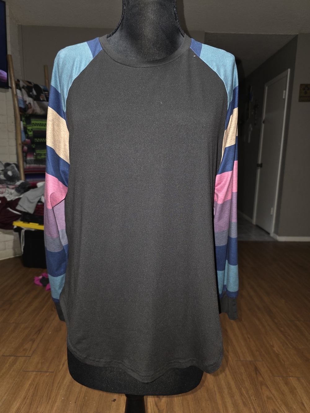 SHEIN Black Raglan Long Sleeve Tee with Multicolor Striped Sleeves